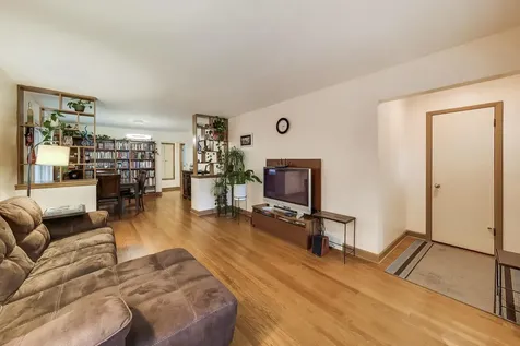 7923 Kolmar Avenue Skokie IL 60076