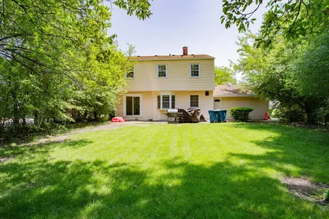 722 North Mavis Lane Addison IL 60101