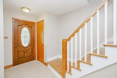 722 North Mavis Lane Addison IL 60101