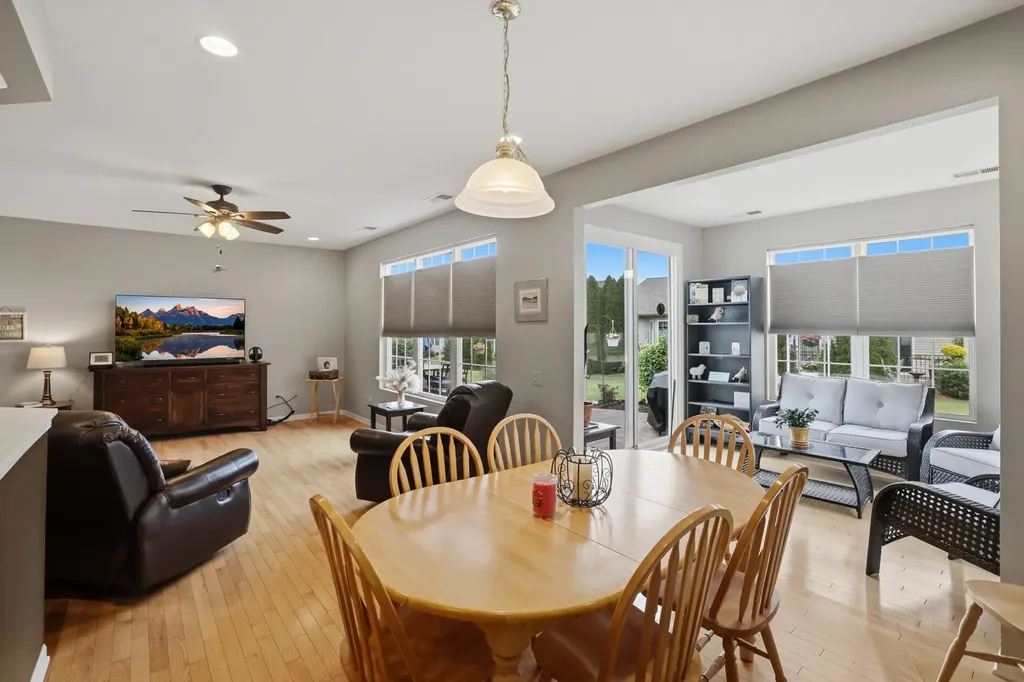 11926 Borhart Drive Huntley IL 60142