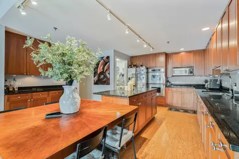 1515 South Prairie Avenue Chicago IL 60605