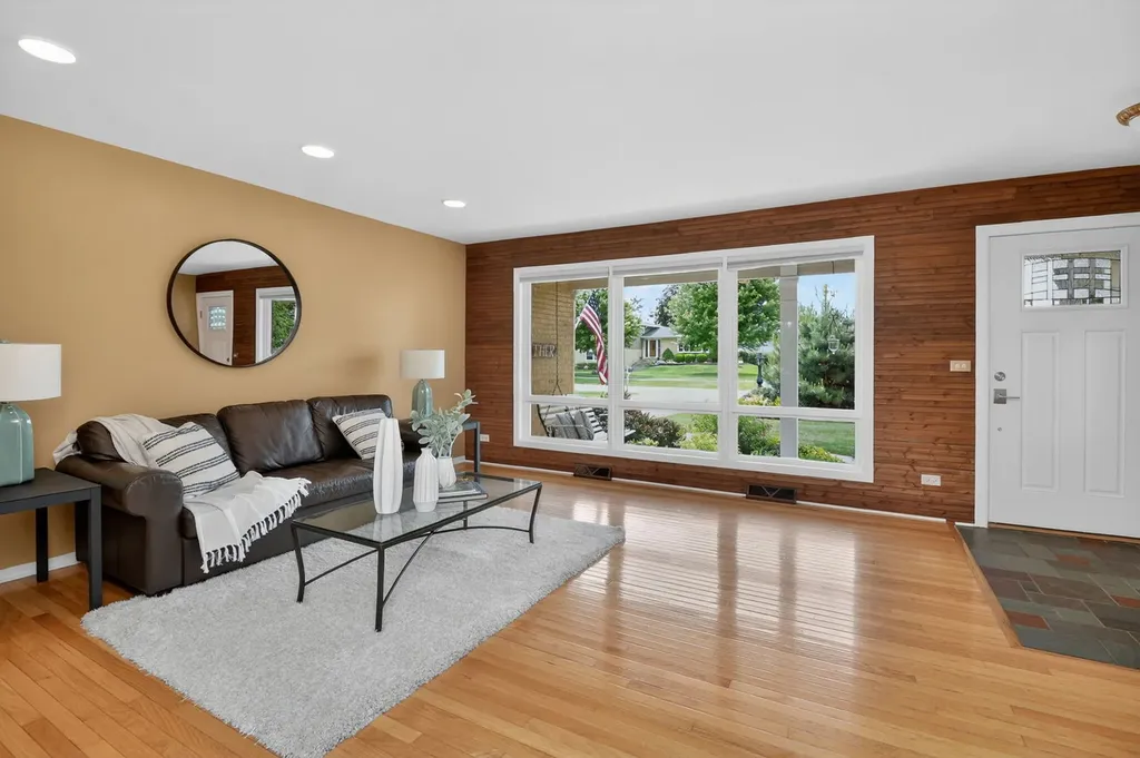 700 East Turner Avenue Roselle IL 60172