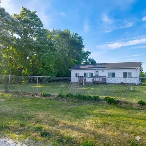 17611 East 4750s Road Pembroke Twp IL 60958