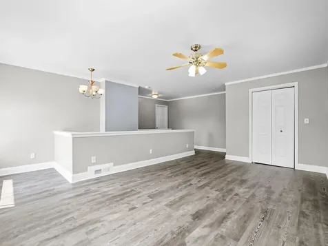 520 West Johnson Street Utica IL 61373