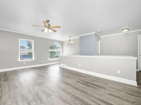 520 West Johnson Street Utica IL 61373