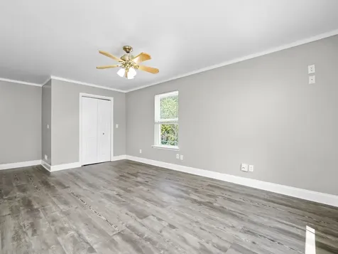 520 West Johnson Street Utica IL 61373