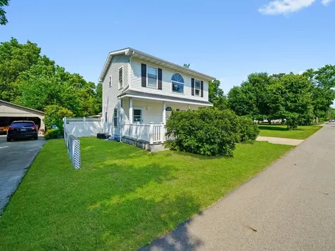 520 West Johnson Street Utica IL 61373