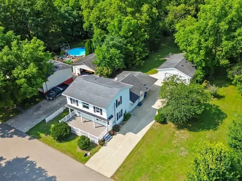 520 West Johnson Street Utica IL 61373
