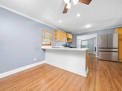 520 West Johnson Street Utica IL 61373