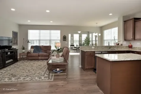 980 Prescott Lane Pingree Grove IL 60140
