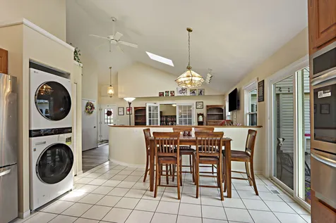 1137 Lockwood Court E Buffalo Grove IL 60089