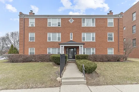 132 Ridge Avenue Evanston IL 60202