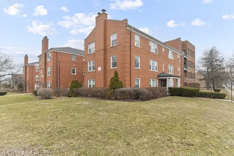 132 Ridge Avenue Evanston IL 60202