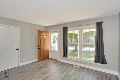 16261 92ND Avenue Orland Hills IL 60487