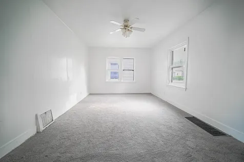 682 South Osborn Avenue Kankakee IL 60901