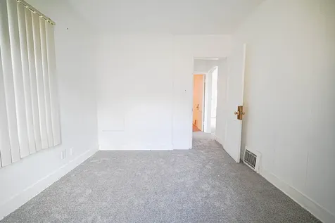 682 South Osborn Avenue Kankakee IL 60901