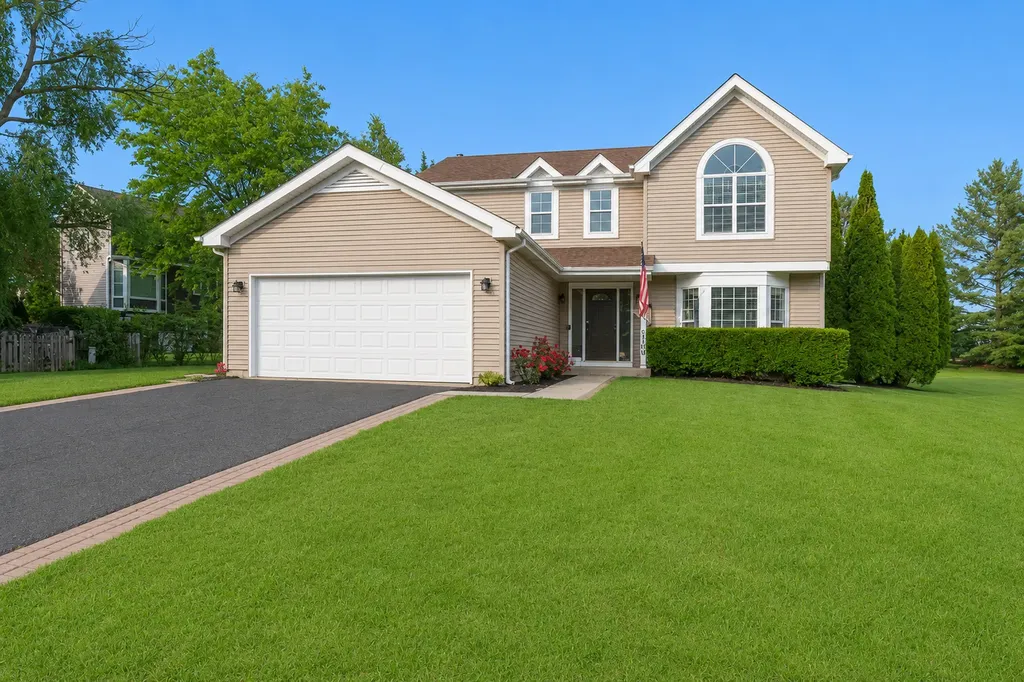 1759 Deerhaven Drive Crystal Lake IL 60014