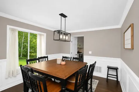 1759 Deerhaven Drive Crystal Lake IL 60014