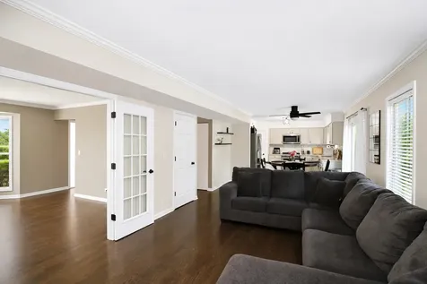 1759 Deerhaven Drive Crystal Lake IL 60014