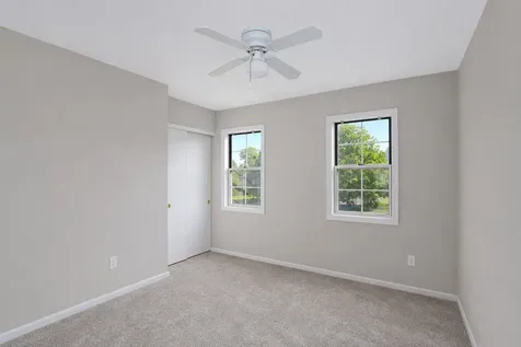 1759 Deerhaven Drive Crystal Lake IL 60014