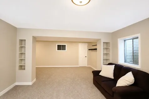 1759 Deerhaven Drive Crystal Lake IL 60014