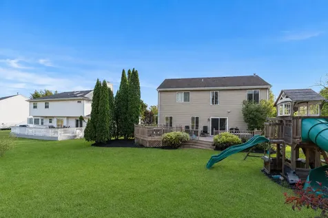 1759 Deerhaven Drive Crystal Lake IL 60014