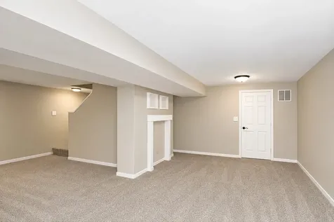 1759 Deerhaven Drive Crystal Lake IL 60014