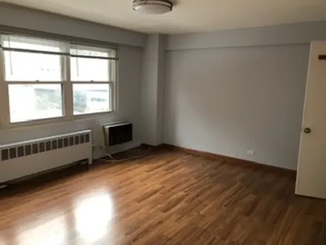 2909 North Sheridan Road Chicago IL 60657