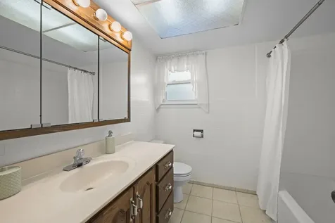 1114 East Dogwood Lane Mount Prospect IL 60056