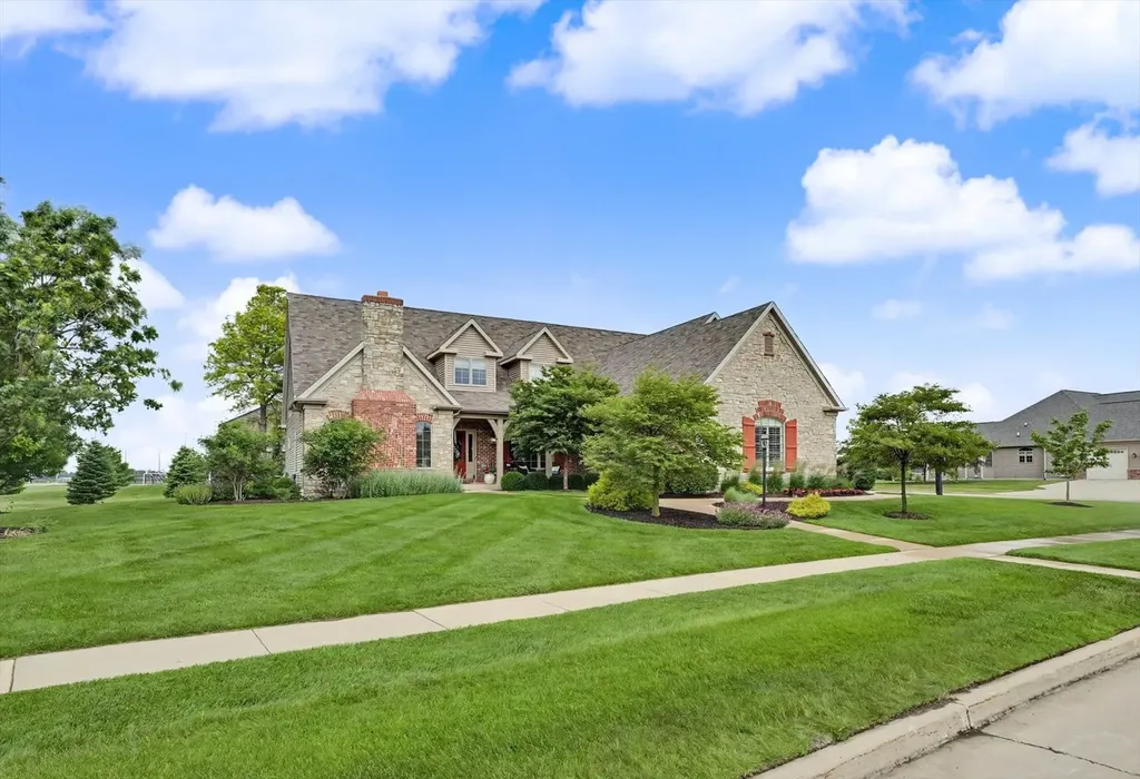 1301 English Oak Drive Champaign IL 61822