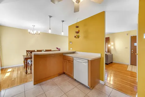 580 North 6th Avenue Des Plaines IL 60016