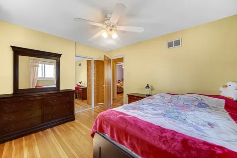 580 North 6th Avenue Des Plaines IL 60016