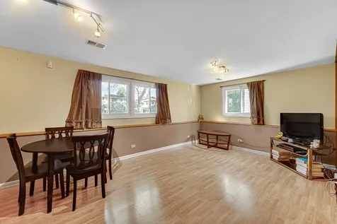 580 North 6th Avenue Des Plaines IL 60016