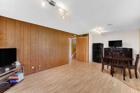 580 North 6th Avenue Des Plaines IL 60016