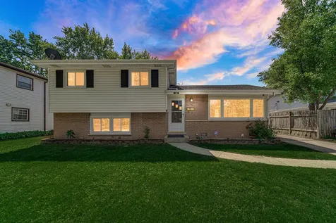 580 North 6th Avenue Des Plaines IL 60016