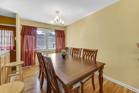 580 North 6th Avenue Des Plaines IL 60016