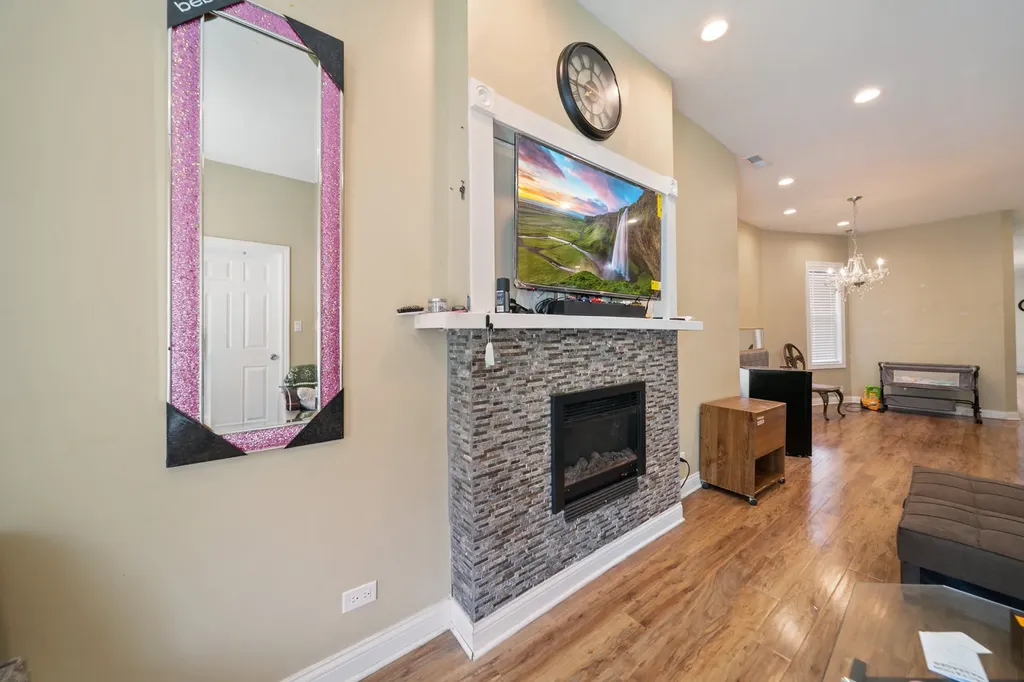 5208 West Washington Boulevard Chicago IL 60644