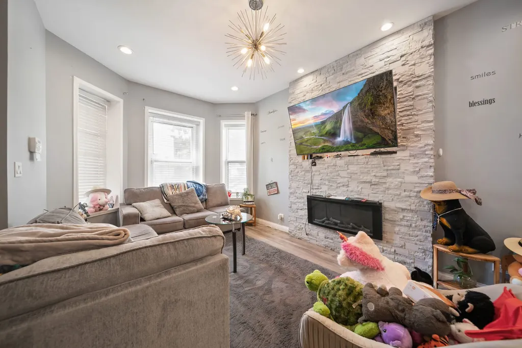 5208 West Washington Boulevard Chicago IL 60644
