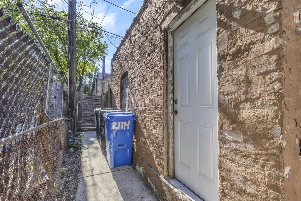 2114 South Trumbull Avenue Chicago IL 60623