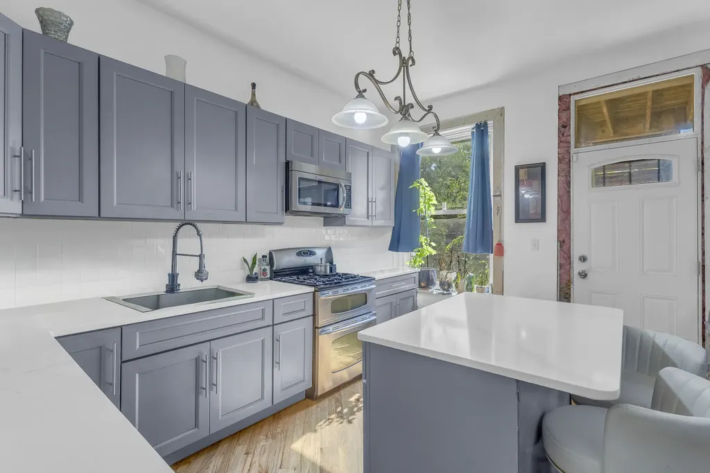 2114 South Trumbull Avenue Chicago IL 60623