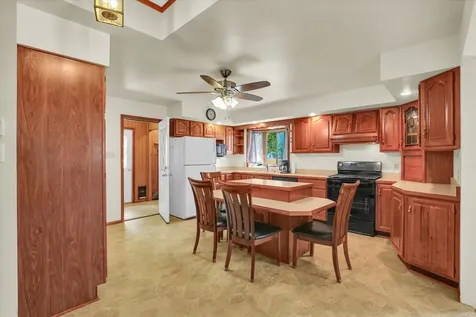 213 West Oak Street Fairbury IL 61739