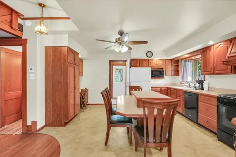 213 West Oak Street Fairbury IL 61739