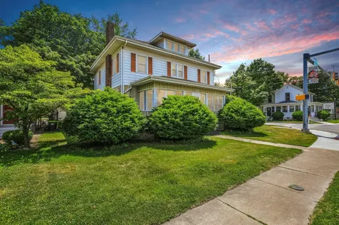 213 West Oak Street Fairbury IL 61739