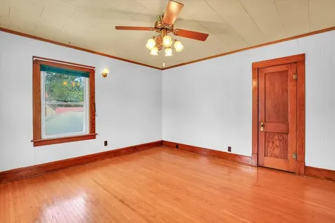 213 West Oak Street Fairbury IL 61739