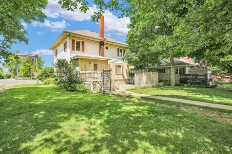 213 West Oak Street Fairbury IL 61739