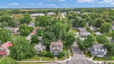 213 West Oak Street Fairbury IL 61739