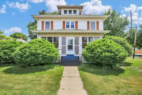 213 West Oak Street Fairbury IL 61739
