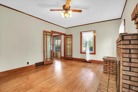 213 West Oak Street Fairbury IL 61739