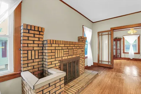 213 West Oak Street Fairbury IL 61739