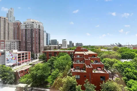 901 South Plymouth Court Chicago IL 60605